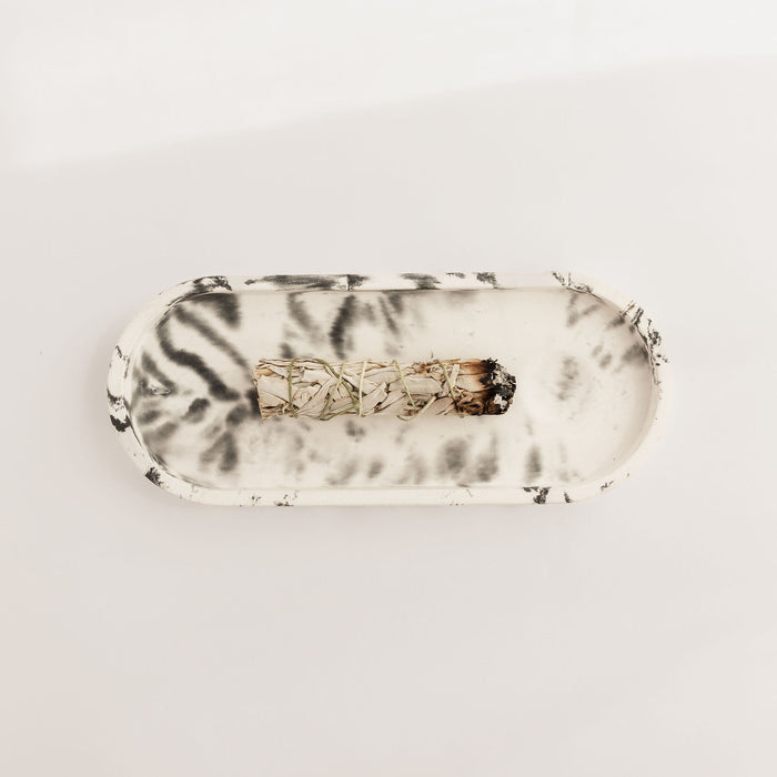 Black + white tray