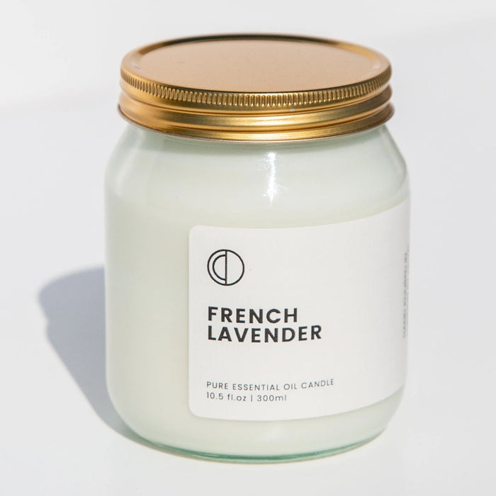 Clear jar candle